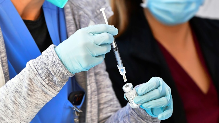 Mundo ultrapassa 1 bilhão de vacinas contra Covid-19 administradas