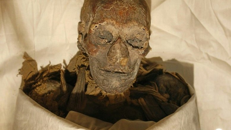 Ramsés II e Hatshepsut, no grande desfile das múmias reais no Cairo