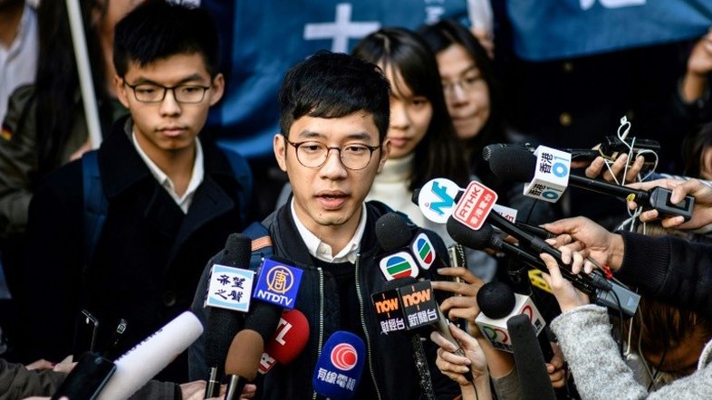 China acusa Reino Unido de acolher criminosos, após asilo a ativista de Hong Kong