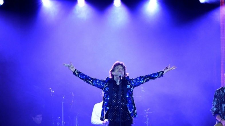 Mick Jagger e Dave Grohl lançam música sobre o fim do confinamento
