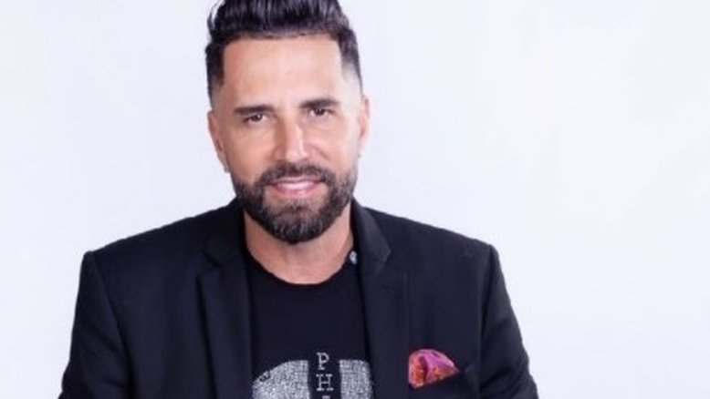 Após queixa-crime por intolerância religiosa, Latino presta depoimento