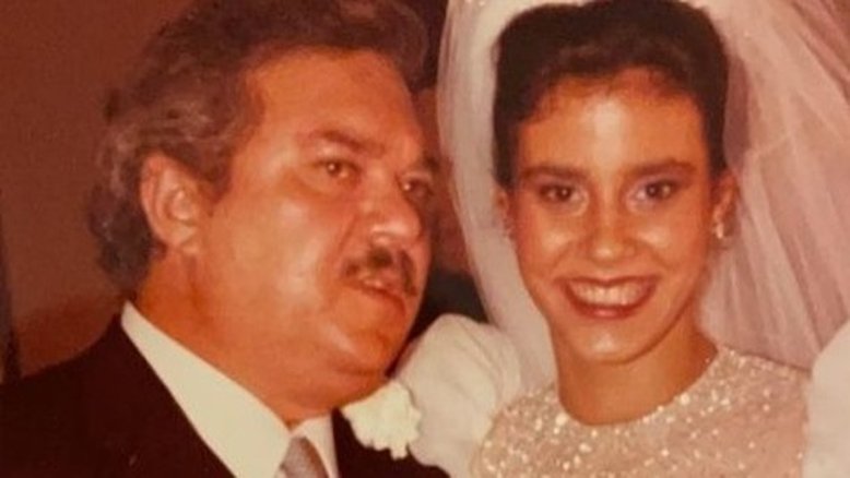 Narcisa Tamborindeguy abre baú de fotos e relembra seu casamento com Boninho