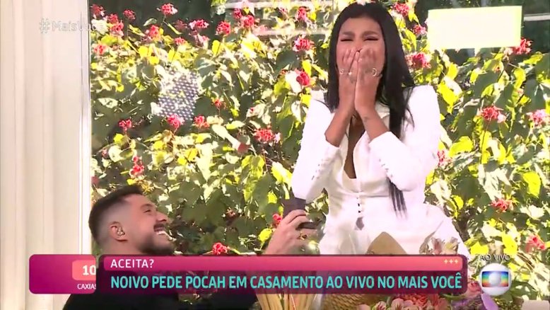 Pocah é pedida em casamento ao vivo no ‘Mais Você’