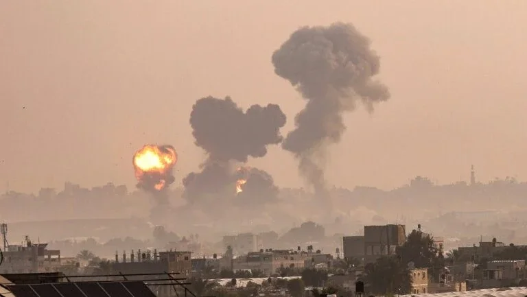 Israel e Hamas se dirigem a uma 