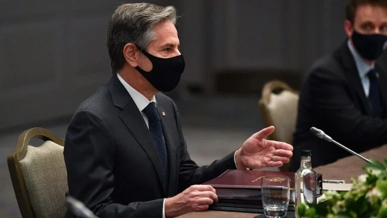 EUA apresenta no G7 nova estratégia para a Coreia do Norte