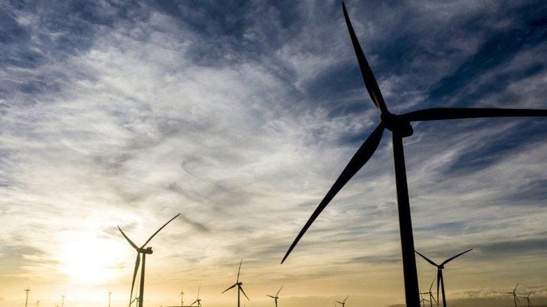 Chile lança fórum sobre energia limpa em pleno debate sobre exploração de matérias-primas