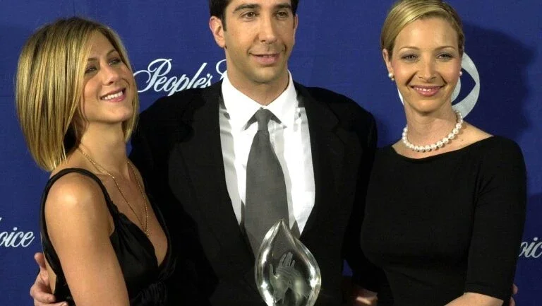 Reencontro de "Friends" revela que Ross e Rachel quase namoraram fora da tela