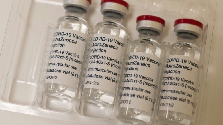 Regulador britânico recomenda limitar vacina da AstraZeneca a maiores de 40 anos