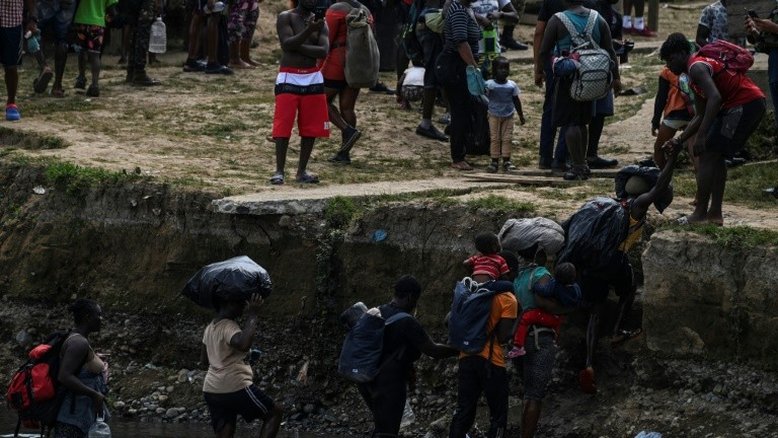 Panamá e Colômbia chegam a um acordo para lidar com grande fluxo de migrantes