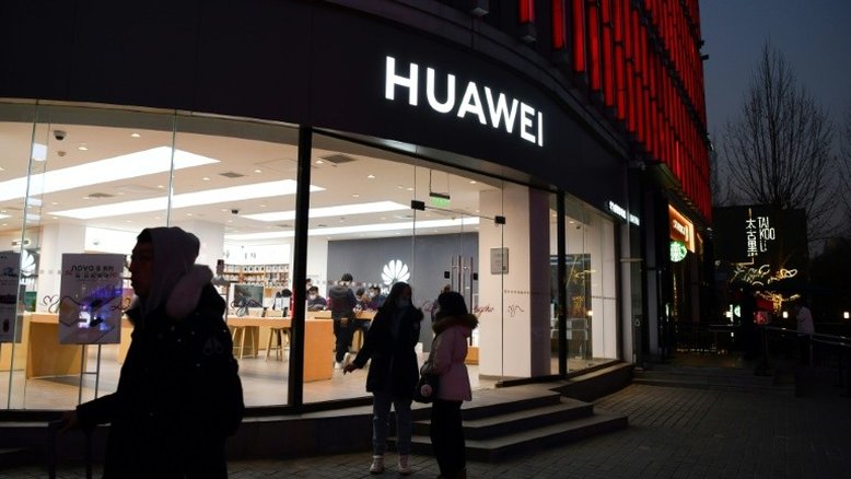 Presidente da Huawei pede operações na área de software para enfrentar sanções dos EUA