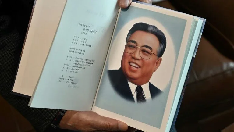 Memórias do fundador da Coreia do Norte provocam debate sobre censura no Sul