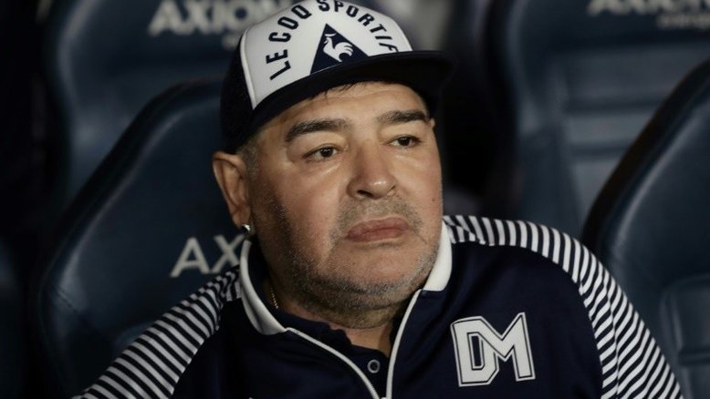Cervejaria cria comercial com ajuda de 'outro mundo' de Maradona na Copa América