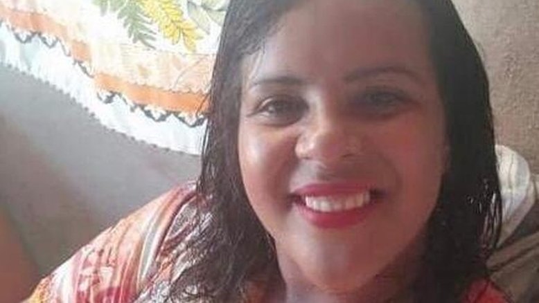 Homem mata esposa por atropelamento proposital na presença dos filhos em MG
