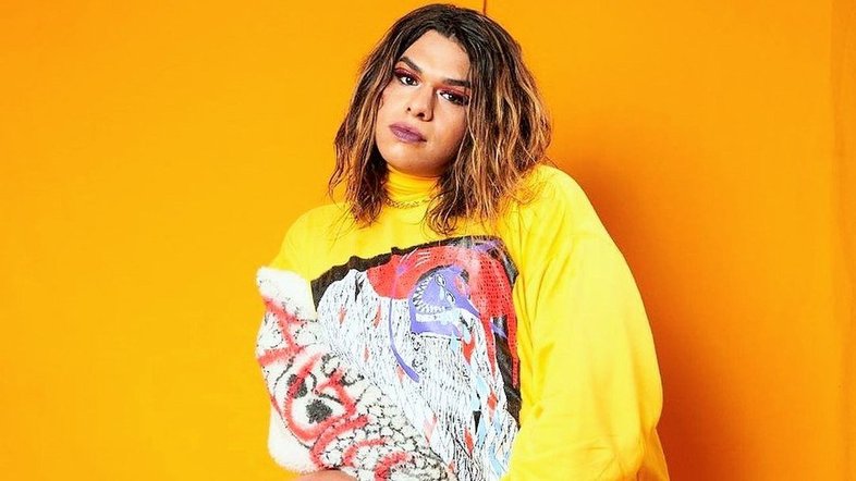 Gamer trans revela desejo de adotar um adolescente: "Fiquei comovida"
