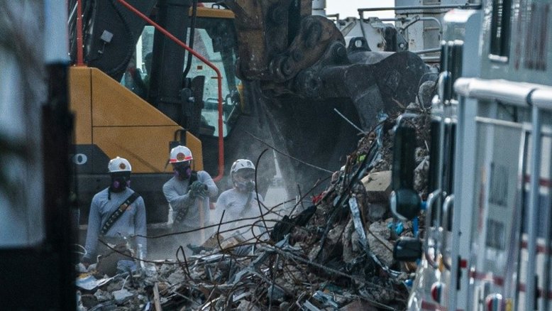 Biden visitará local de desabamento que deixou pelo menos 12 mortos na Flórida