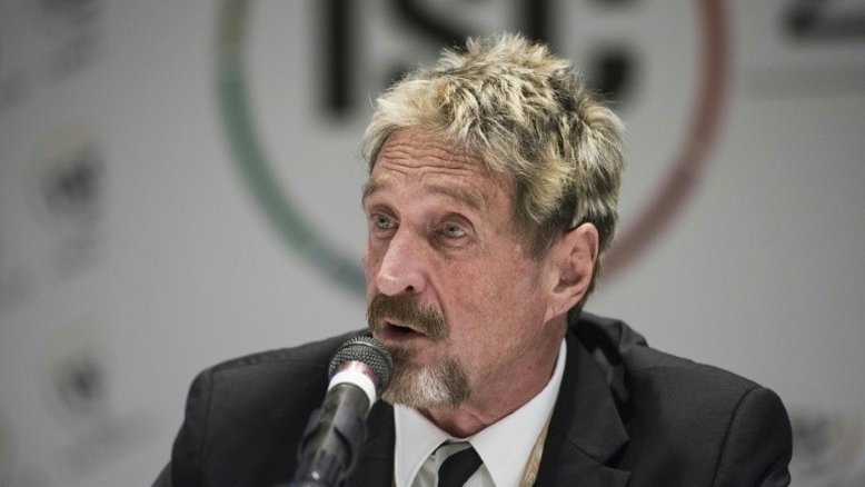 Fundador da McAfee é encontrado morto aparentemente por suicídio em prisão espanhola