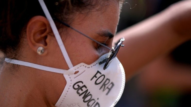 Bolsonaro, um verdadeiro anjo da morte, quer mais. Muito mais