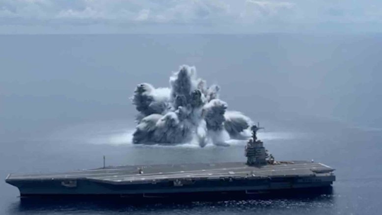 Vídeo: O mais novo porta-aviões dos EUA passa por testes de explosivos