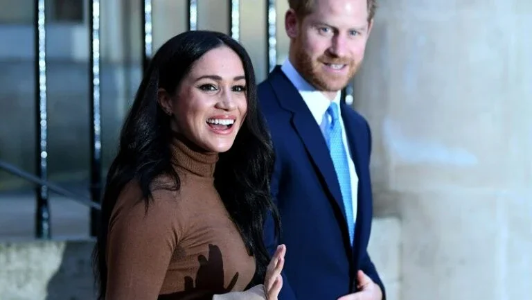 Príncipe Harry e Meghan Markle anunciam o nascimento de sua filha