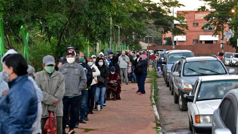 Incidentes nos postos de vacinação do Paraguai em meio ao aumento de casos de covid-19