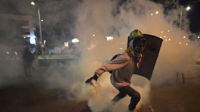 Bogotá proíbe protestos em dois lugares após a morte de um motociclista