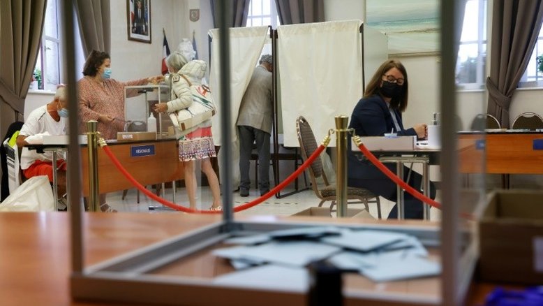 Macron e Le Pen sofrem duro revés nas eleições regionais francesas