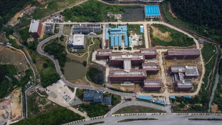 Cientista chinesa no centro de polêmica sobre covid nega vazamento em laboratório