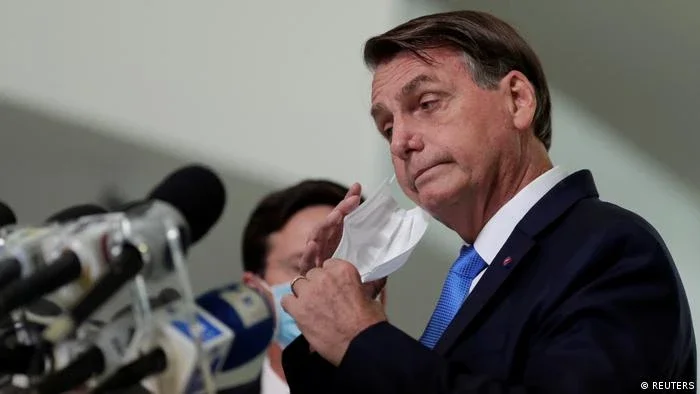 Fim de obrigatoriedade de máscaras para vacinados é ideia "absurda", dizem especialistas