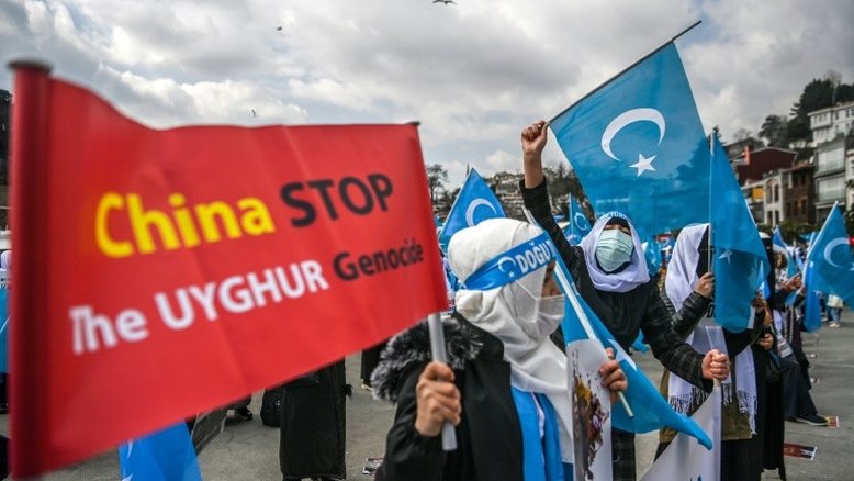 Anistia classifica tratamento de uigures na China como 'crime contra a humanidade'