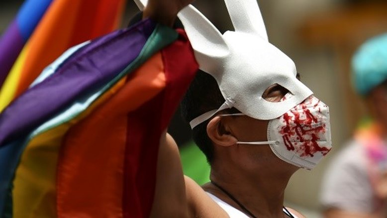 Centenas de pessoas se manifestam no México pelo fim da homofobia