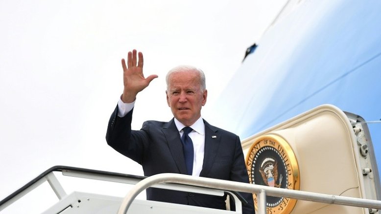 Biden viaja ao continente europeu para tranquilizar aliados e enfrentar Putin