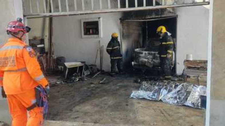 MG: Idoso de 77 anos morre após incendiar a própria casa
