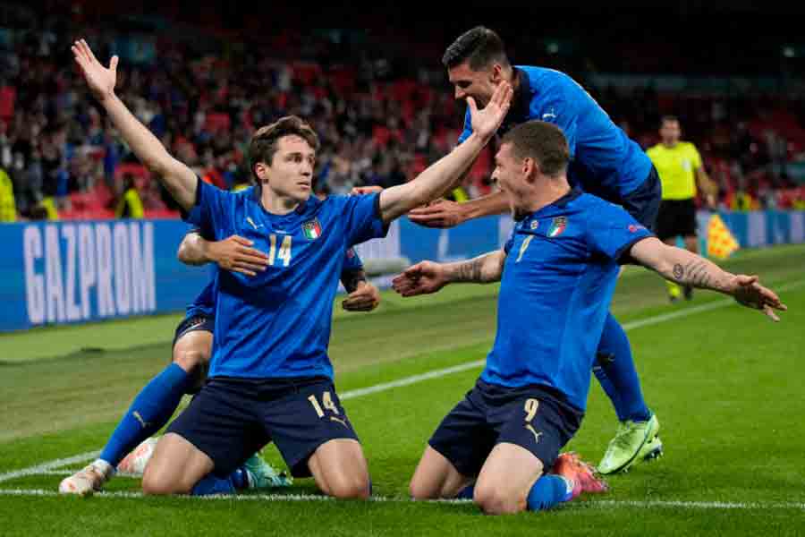 Itália marca na prorrogação, bate a Áustria e avança às quartas de final da Eurocopa