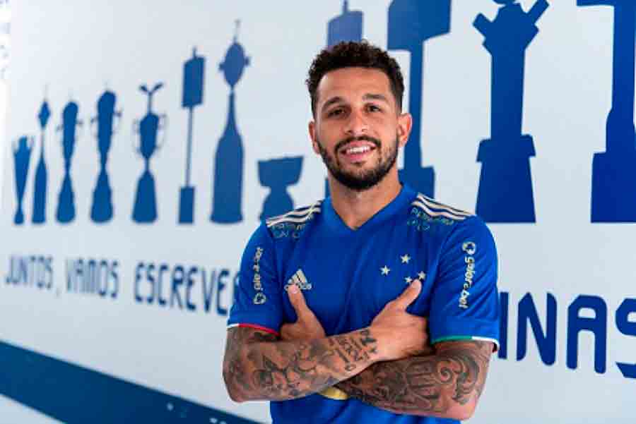 Cruzeiro anuncia a contratação do atacante Wellington Nem