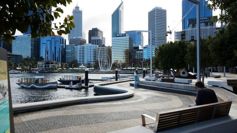 Vacinação acelera no mundo; variante Delta afeta Rússia e Austrália