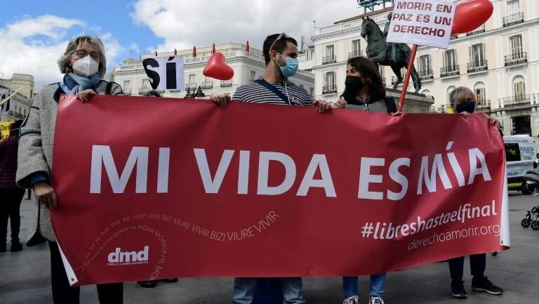 Lei de eutanásia entra em vigor na Espanha