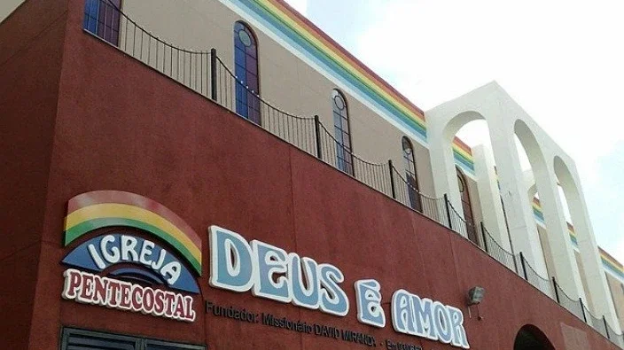 Tribunal de Justiça decide que marca "Deus é Amor" poderá ser usada por outras igrejas