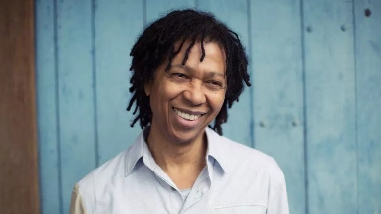 'Não votei no Bolsonaro', diz Djavan