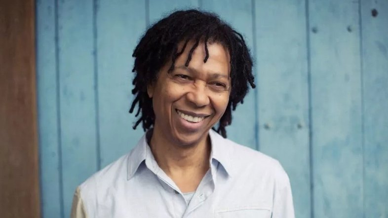 'Não votei no Bolsonaro', diz Djavan