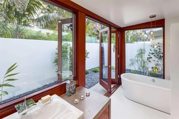 Ellen Degeneres compra mansão de R$ 14 milhões na Califórnia