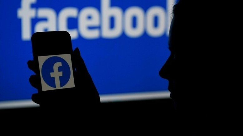 Facebook lança 'áudio ao vivo' e podcasts nos EUA