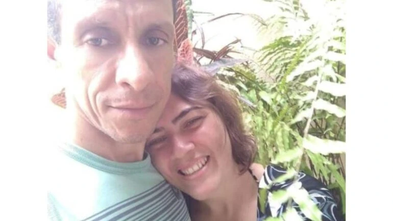 ES: Homem mata os três filhos e a esposa com golpes de marreta