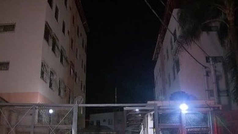 MG: Homem é preso por matar esposa a facadas na frente dos filhos