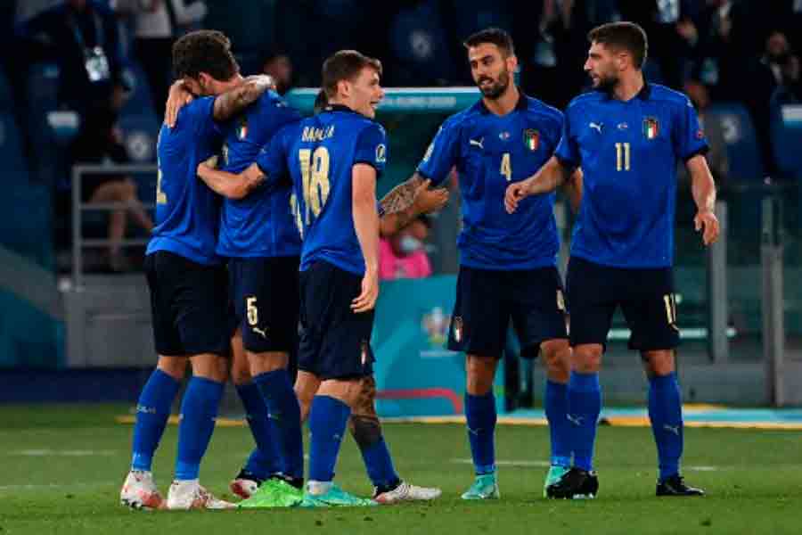 Itália domina a Suíça na Eurocopa e consegue a classificação para o mata-mata