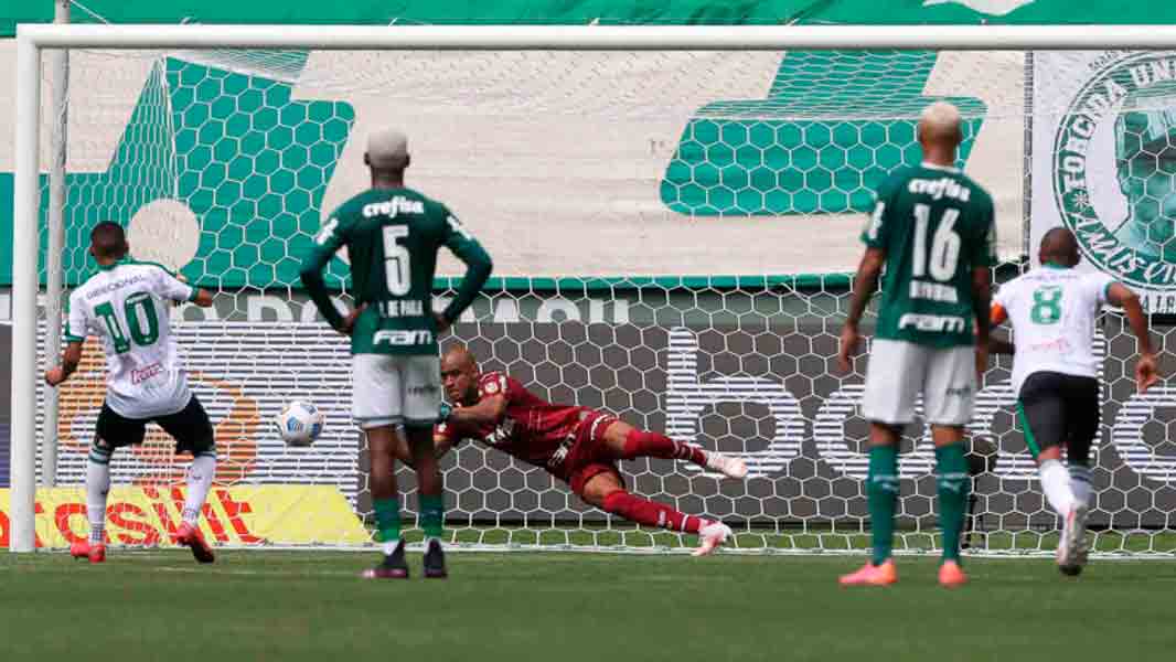 Fundamental contra o América-MG, Jailson defende sexto pênalti com a camisa do Palmeiras