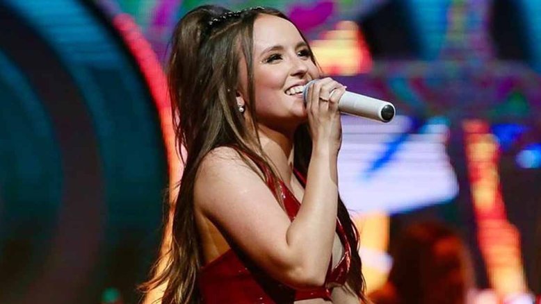 Larissa Manoela cria sua própria operadora celular