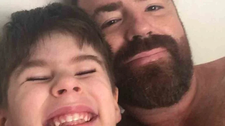 Pai de Henry denuncia perfil fake que pede doações
