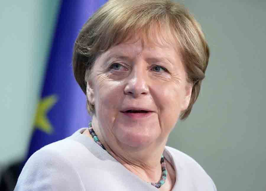 Merkel pede responsabilidade à Uefa nos jogos da Eurocopa em Londres