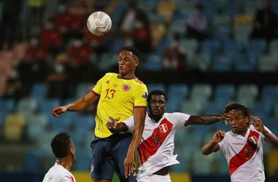 Gol contra de Mina ajuda Peru a vencer Colômbia por 2 x 1 na Copa América