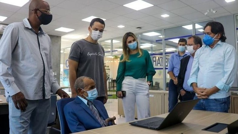 Aposentado de 102 anos fará curso de qualificação profissional